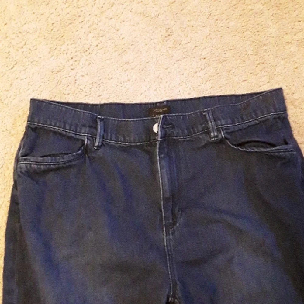 Pants - Picture 2 of 9